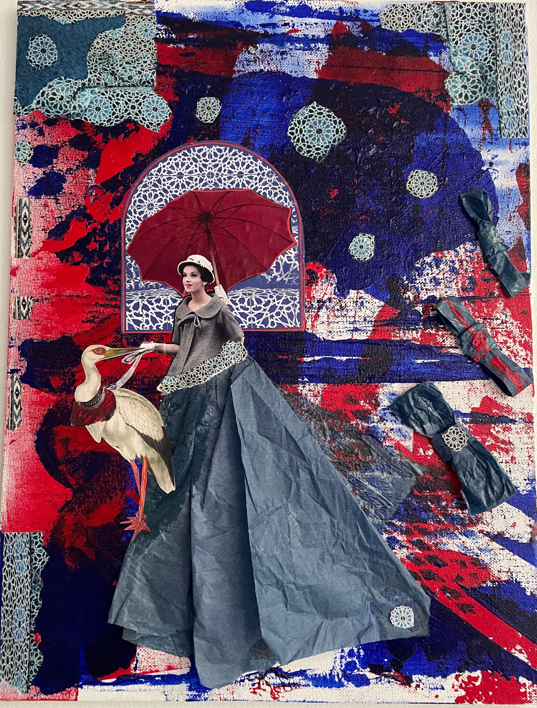 collage mix media- femme avec un oiseau